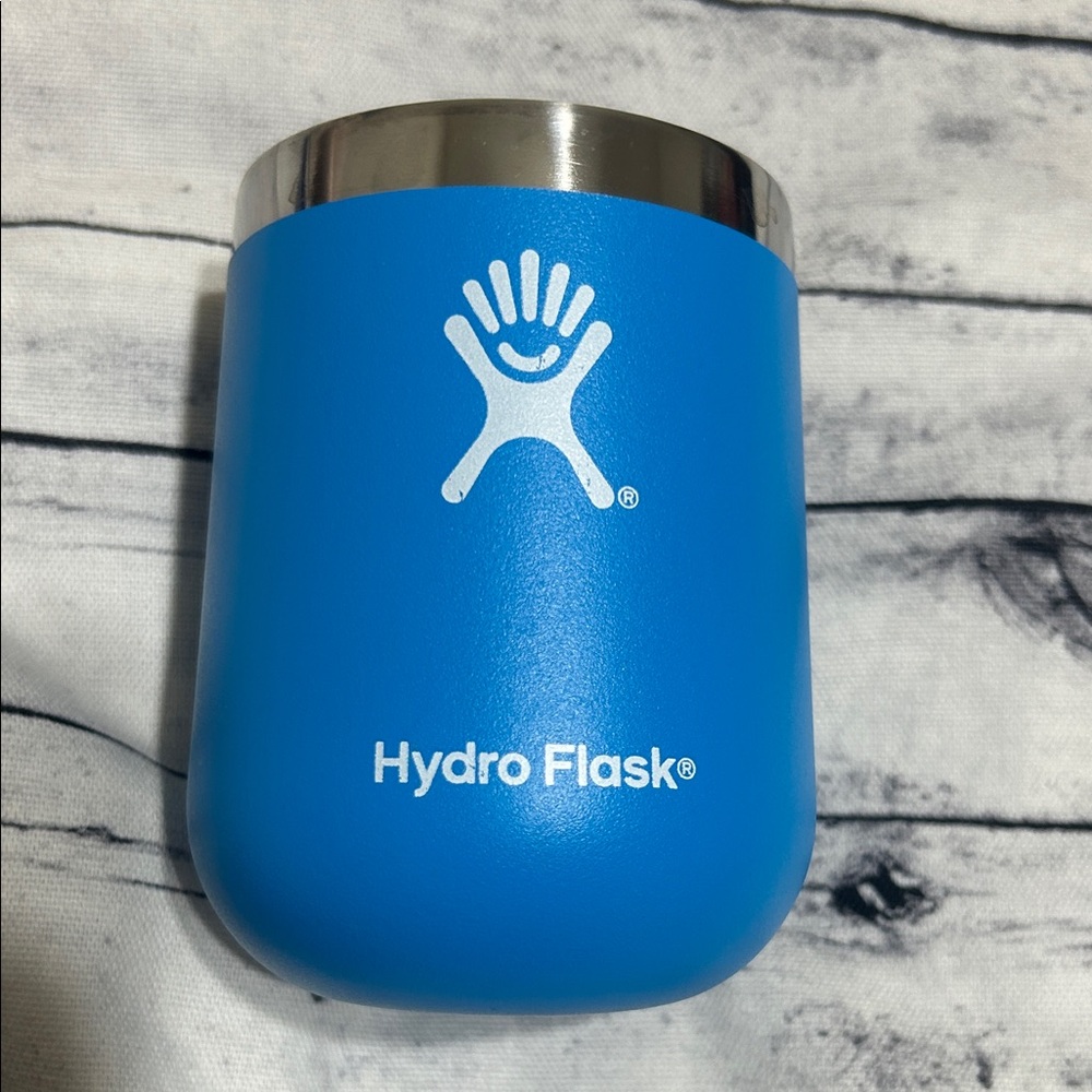 Hydro Flask Sky Blue Tumbler with Silver Rim